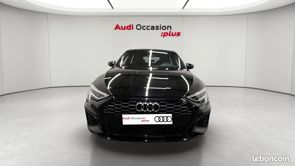 AUDI A3 Sportback 35 TDI 150 S tronic 7 S Line (image 8)