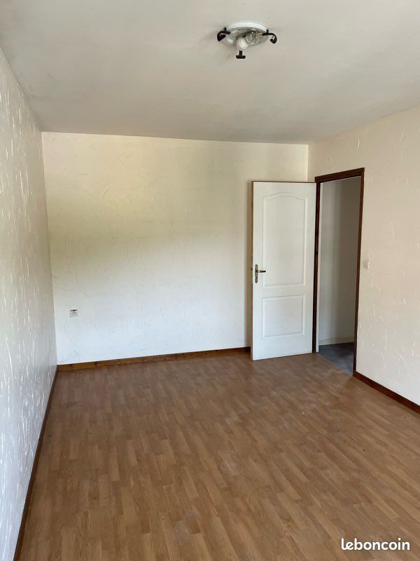 Appartement 8 pièces 221 m² · à Moissac · 221 m² · 167 000 €