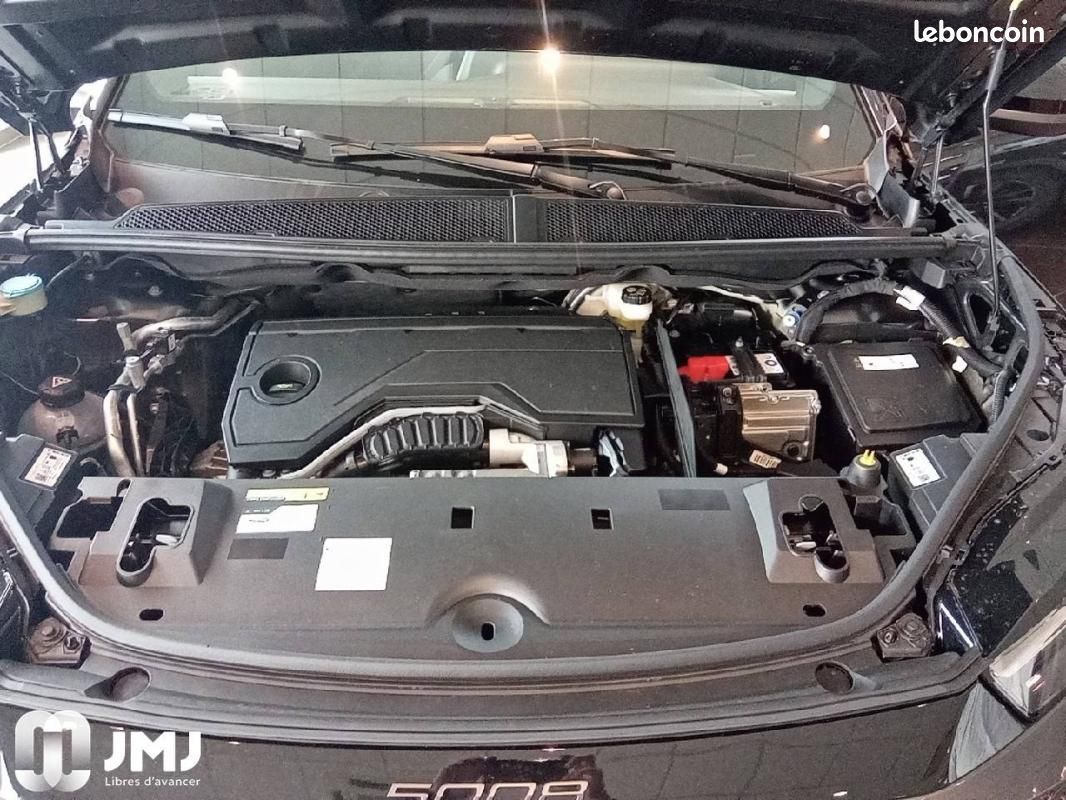 Peugeot 5008 Hybrid 145 e-DCS6 GT (image 12)