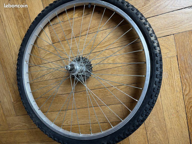 Jante Roue Avant 26 X 1 3/8 Avec Pneu Noir Ecovelò Et Chambre à Air – Vélo De Ville, Hollandais, Vintage – Aluminium, Axe 150 Mm