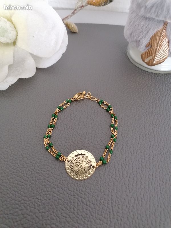 Bracelet 2 rangs avec chaîne en acier inoxydable doré avec perles epoxy vertes (image 2)
