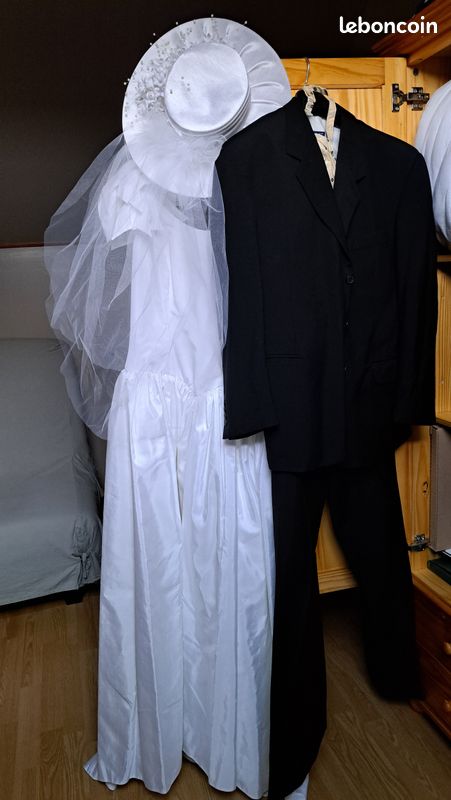 Robe de mariage / théâtre (image 1)