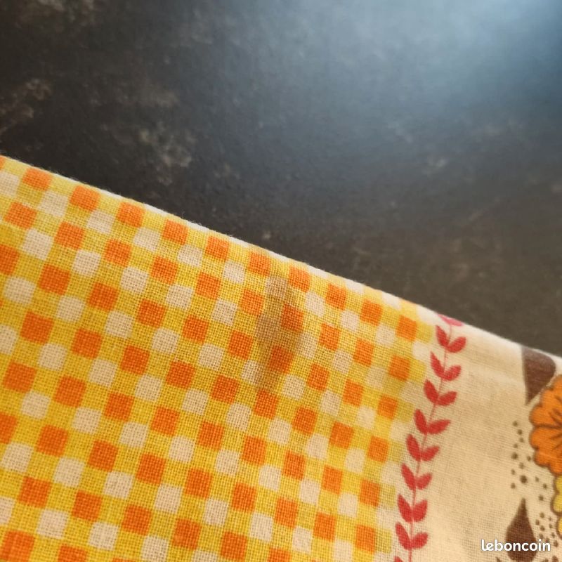 Nappe carrée fleurie (image 4)