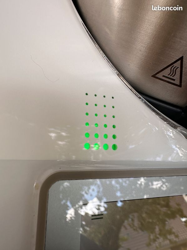 Thermomix TM6 avec tous ses accessoires (varoma, fouet, notices...) Facture avril 2020 (image 12)