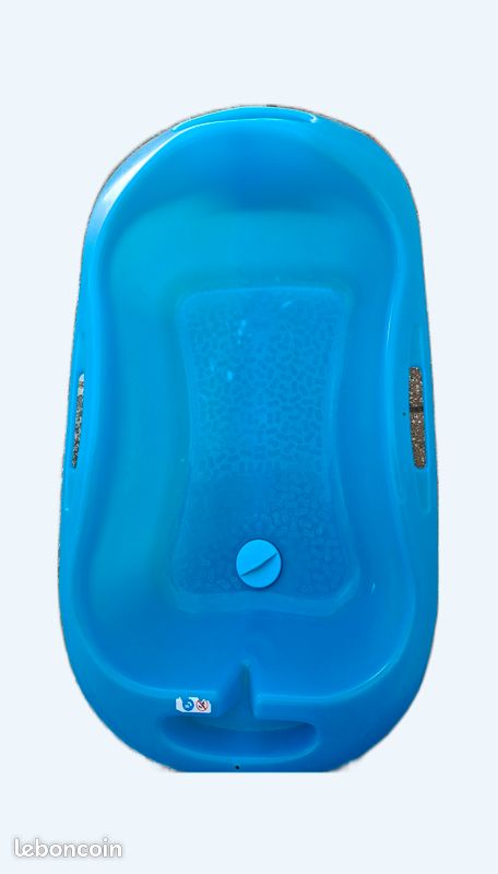 Baignoire Bébé et ustensiles repas (image 1)