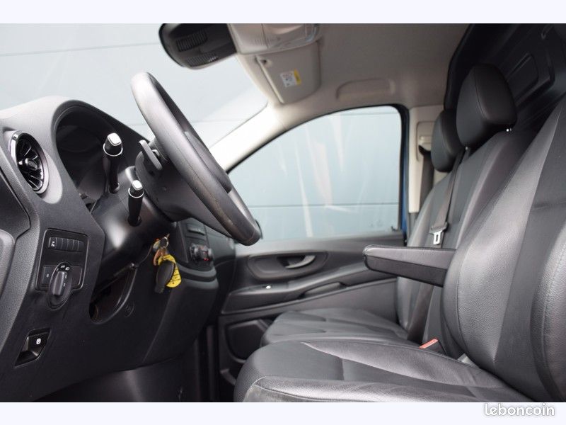 Mercedes Vito Fourgon 114 CDI Compact / L1 - 22 990 HT (image 11)