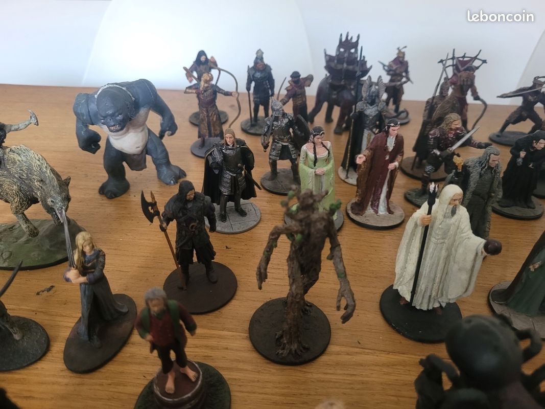 Figurines Le Seigneur Des Anneaux Peintes à La Main - Occasion - État Parfait