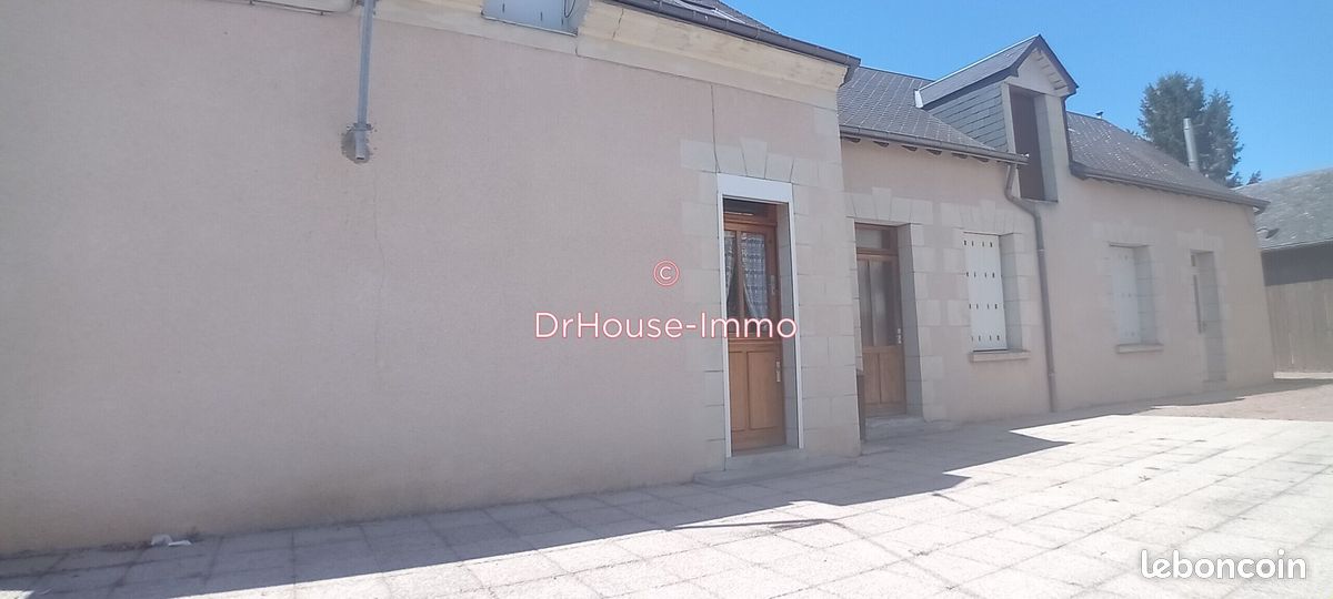 Maison 6 pièces 131 m² · à Savigné-sur-Lathan · 131 m² · 169 000 €