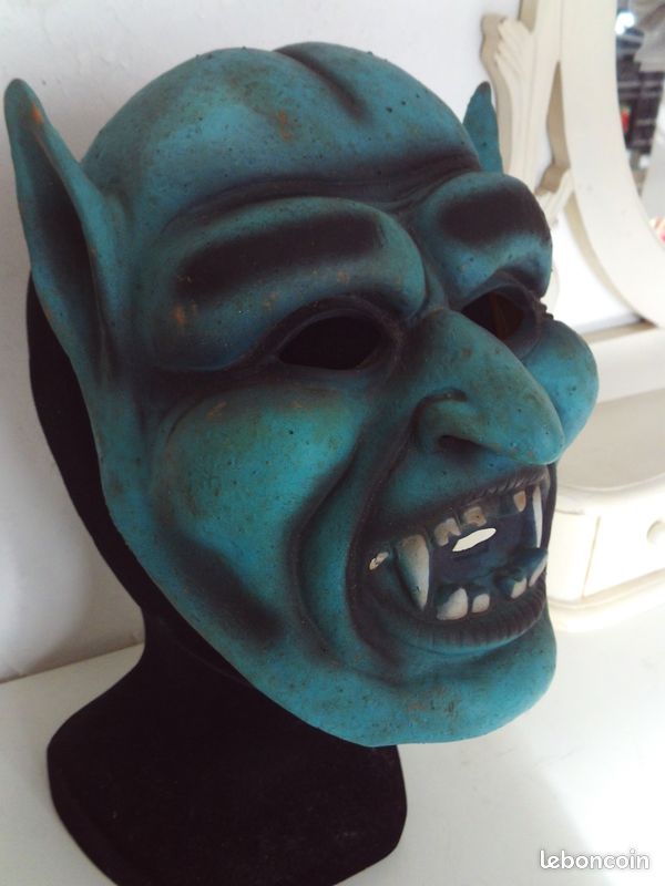 Mask Halloween (9) diable bleu. Contact par Tel demandé (image 4)
