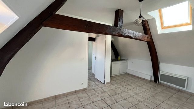 Appartement 2 pièces 27 m² · à Coulommiers · 27 m² · 450 €