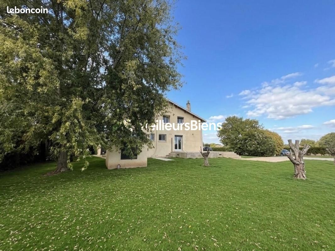 Maison 8 pièces 222 m² · à Villematier · 222 m² · 375 000 €