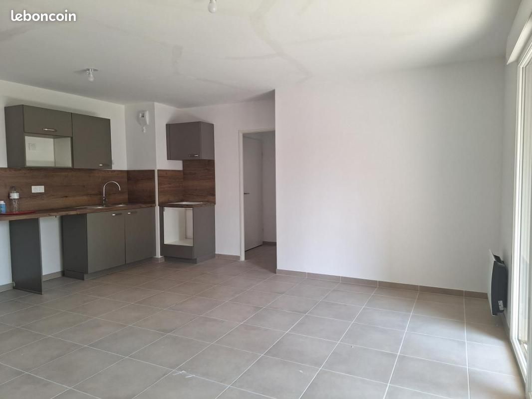 Appartement a louer frejus - 3 pièce(s) - 62 m2 - Surfyn