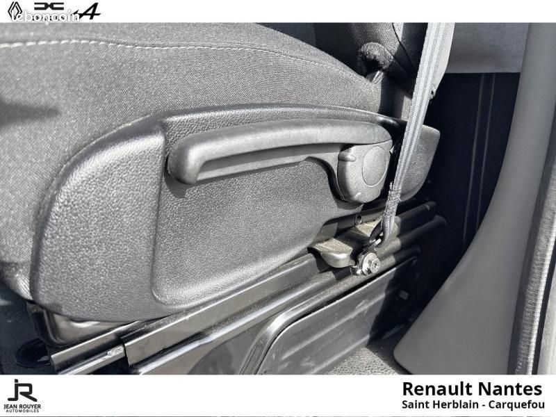 Renault Master Fg F3500 L3H3 2.3 Blue dCi 135ch Confort Euro6 (image 11)