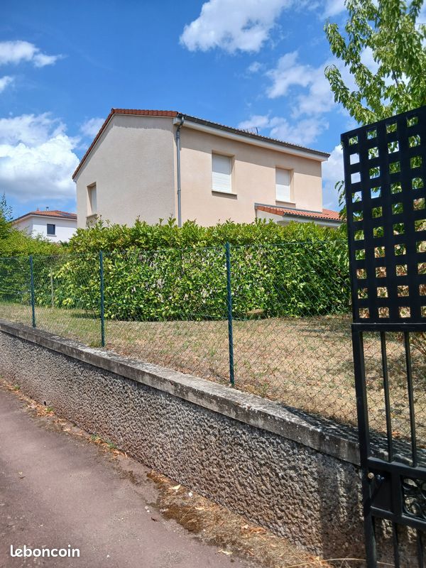 Maison 4 pièces 94 m² · à Clermont-Ferrand · 94 m² · 1 150 €
