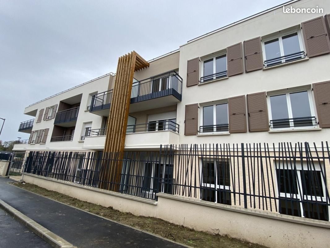 Appartement 1 pièce 33 m² · à Montlhéry · 33 m² · 704 €/mois
