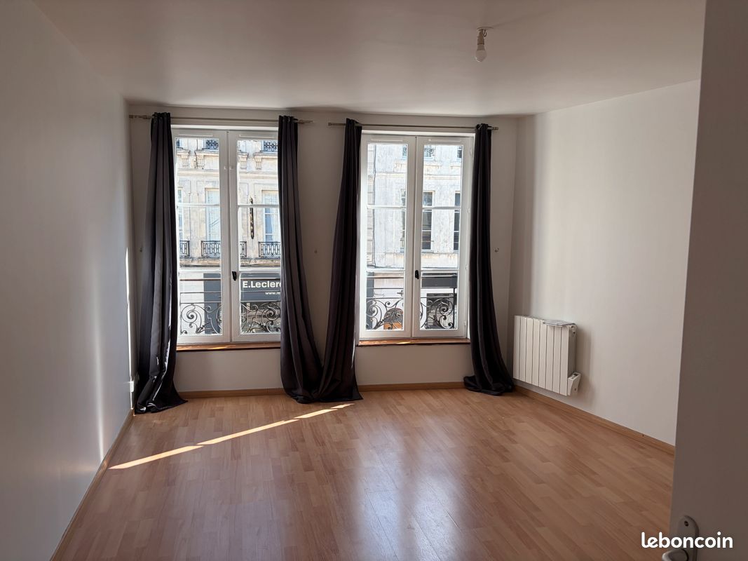Appartement 1 pièce 29 m² · à Laon · 29 m² · 360 €