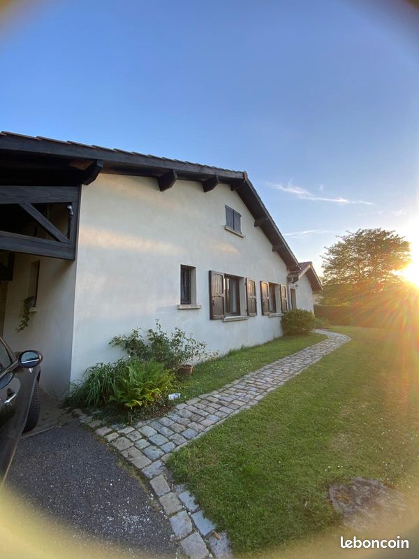 Maison 7 pièces 135 m² · à Valencin · 135 m² · 440 000 €