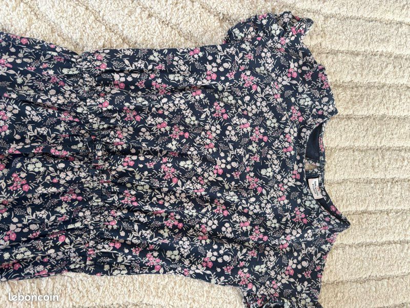 Lot robes et combi shorts fille 8ans (image 8)