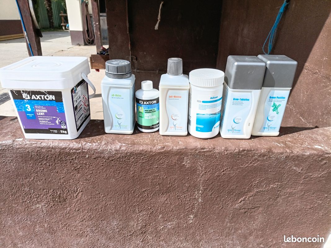 Lot produits entretien piscine/spa (image 1)