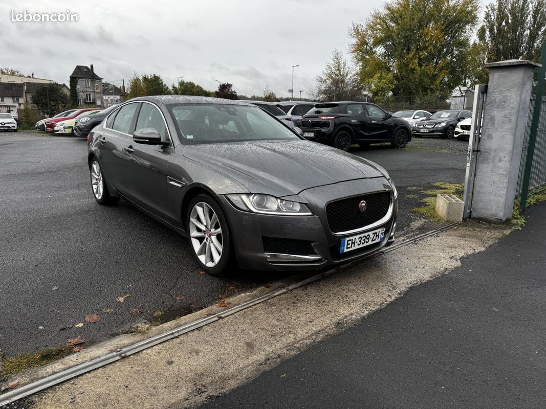 JAGUAR XF 2.0 D - 180 BVA S&S Prestige Gps + Camera AR + Clim (image 7)