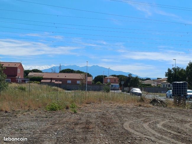 Terrain 889 m² · à Perpignan · 280 000 €