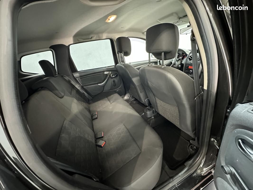 Dacia Duster 1.5 dCi 110 4x4 Lauréate +ATTELAGE (image 18)