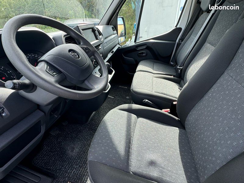16.658 ht Opel movano l2h2 2.3 cdti 150ch boite auto faibles kms (image 4)
