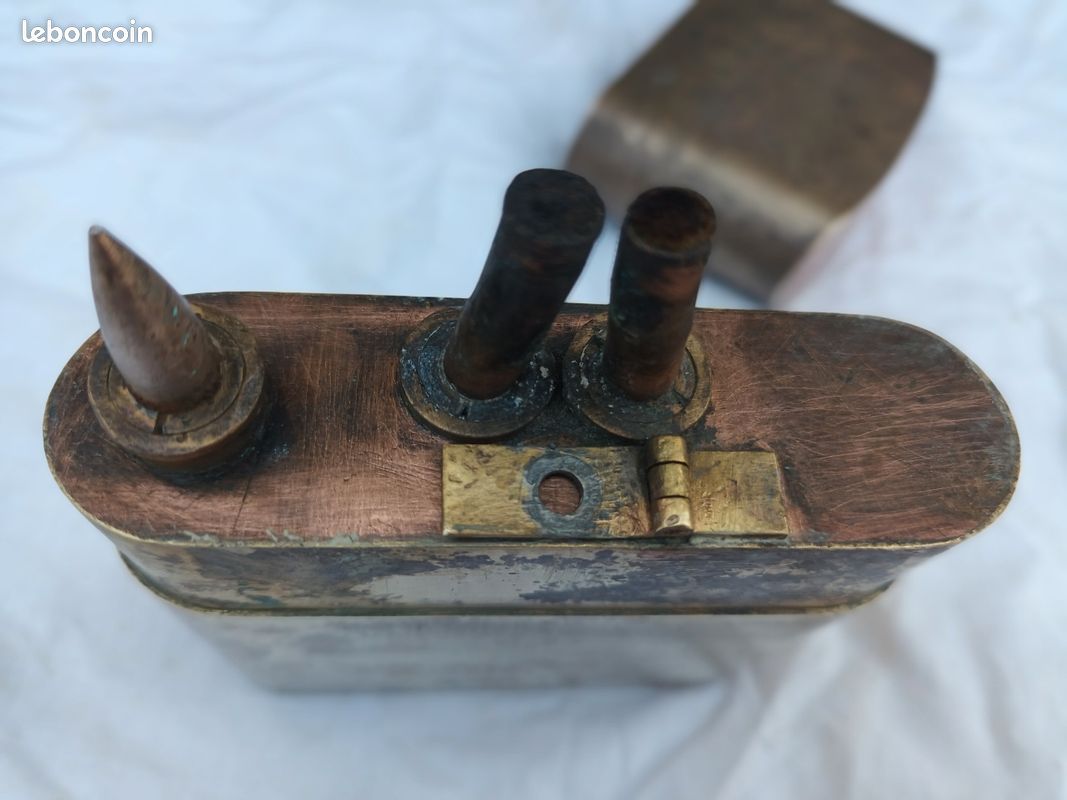 Ancien grand briquet travail de tranchée en laiton - DISPONIBLE (image 8)