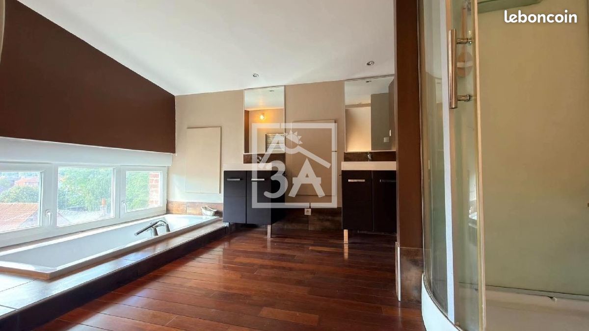 Maison 6 pièces 206 m² · à Blendecques · 206 m² · 189 720 €