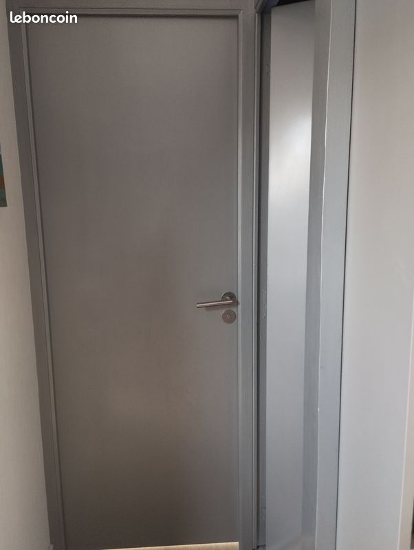 Portes d'intérieur en bois (image 1)