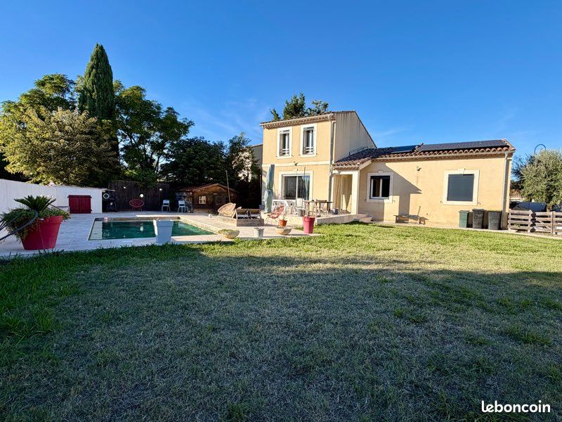 Maison 8 pièces 138 m² · à Aramon · 138 m² · 460 000 €