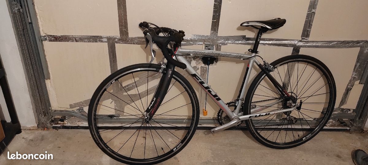Vélo aéro carbone Megamo Pulse 15 white 105 Di2 12v 2025