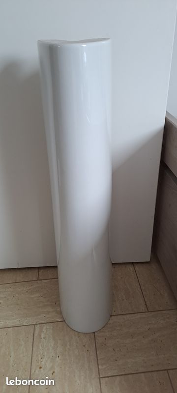 Colonne sous lavabo (image 1)