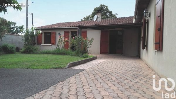 Maison 5 pièces 141 m² - Châteaubernard 16100 (image principale 0)