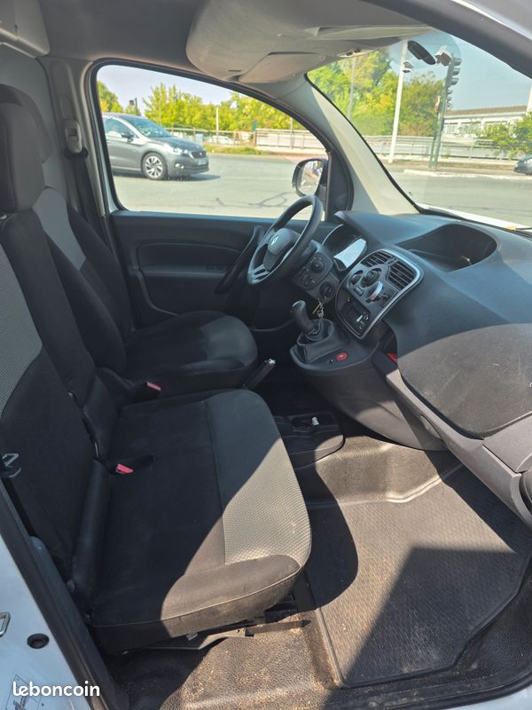 Renault Kangoo maxi isotherme 1.5 dci 90 3 places garantie 6 mois (image 3)