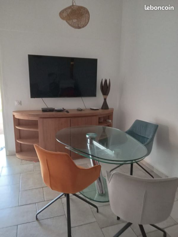 Au calme, moderne, grands espace (image 2)