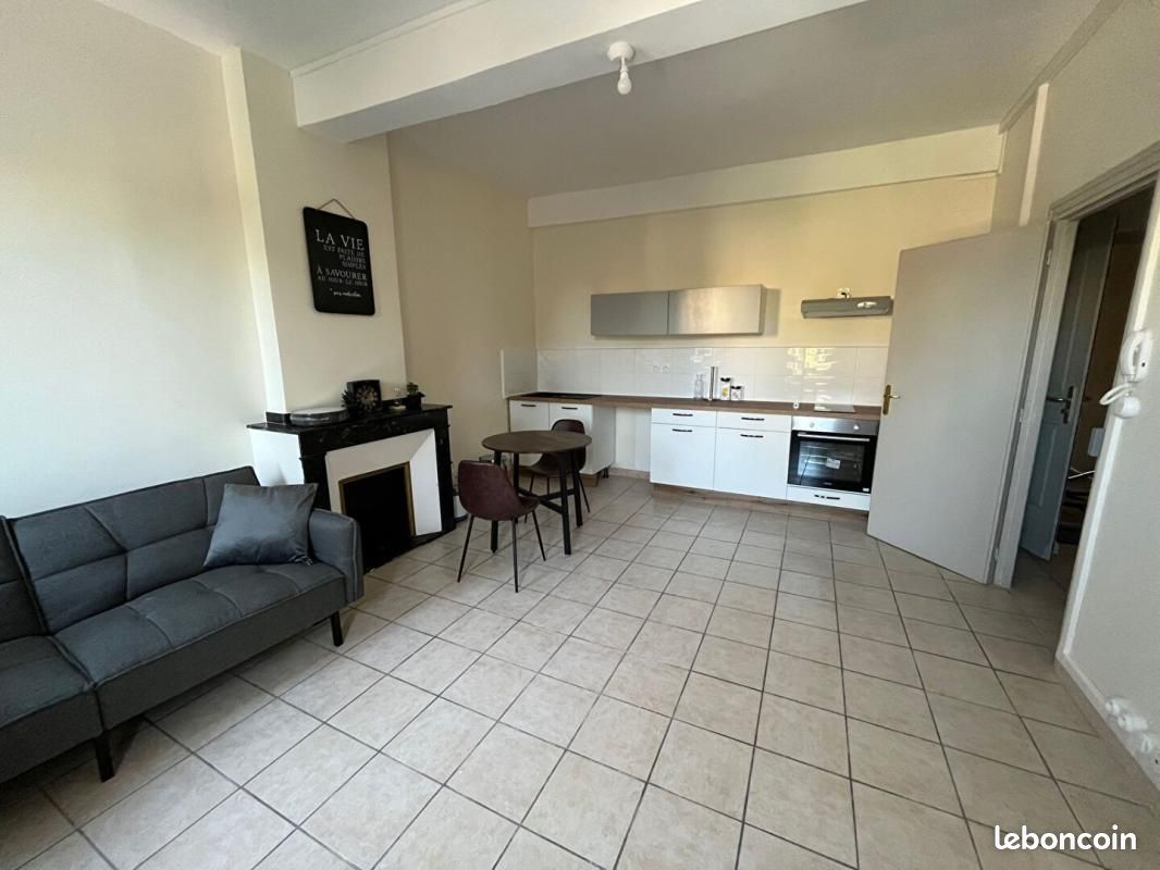Appartement 1 pièce 28 m² · à Castelnaudary · 28 m² · 390 €/mois