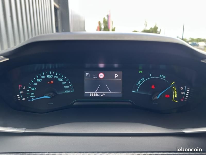 Peugeot 208 1.2 Hybrid 110ch Style e-DCS6 (image 33)