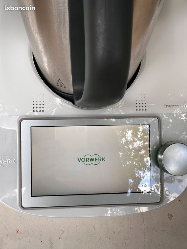 Thermomix TM6 avec tous ses accessoires (varoma, fouet, notices...) Facture avril 2020 (image 11)