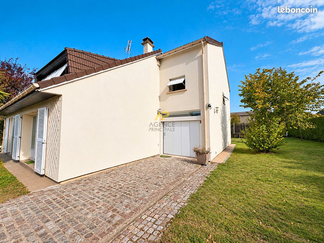 Maison 7 pièces 150 m² · à Montigny-lès-Cormeilles · 150 m² · 660 000 €