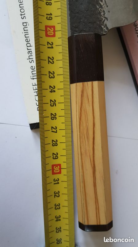 Veritable couteau japonais lame forgee Damas neuf jamais servi (image 2)