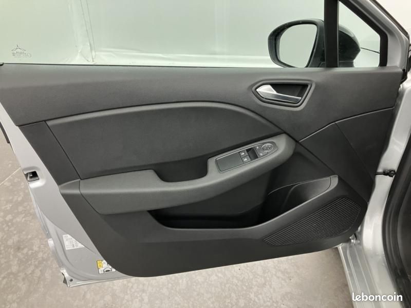 Renault Clio 1.0 TCe 90ch Equilibre (image 26)