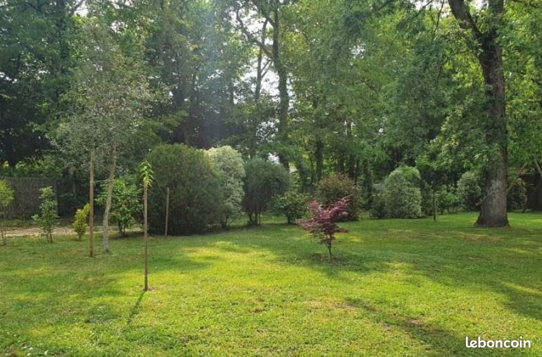Terrain 841 m² Moyaux · 65 000 €