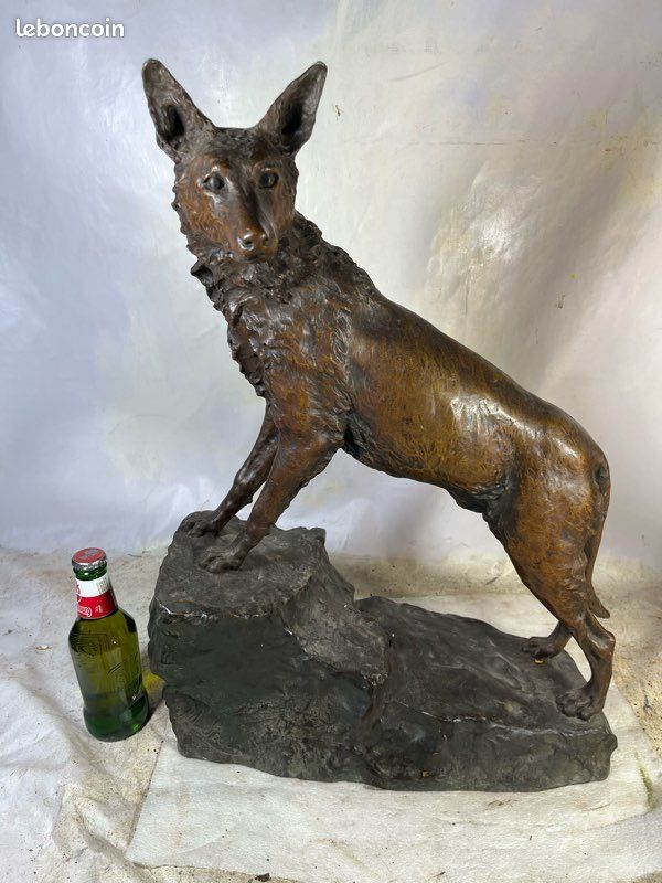 Marius saint bronze loup sculpture (image 2)