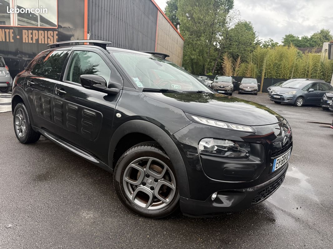 Citroen C4 CACTUS BLUEHDI 100 SHINE (image 9)