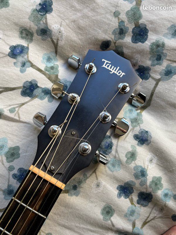 Guitare Taylor (image 5)
