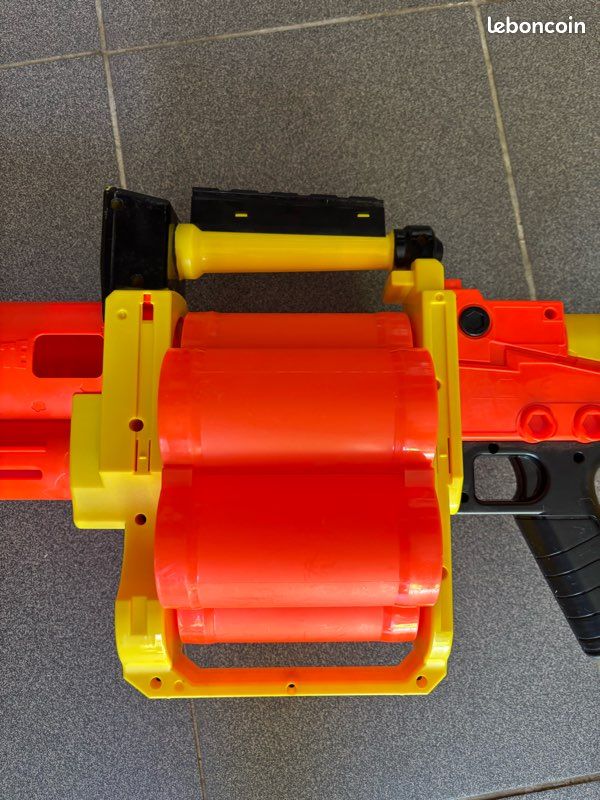 Fortnite : Les pistolets NERF révélés, date de sortie et infos