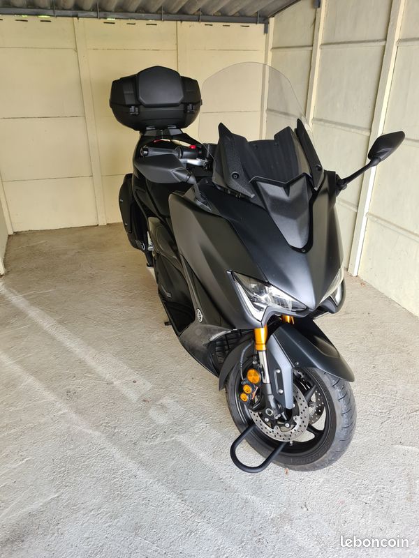 Yamaha tmax 560 tech (image 1)