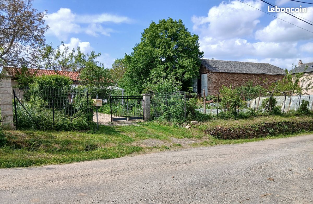 Maison 8 pièces 150 m² · à Montirat · 150 m² · 257 000 €