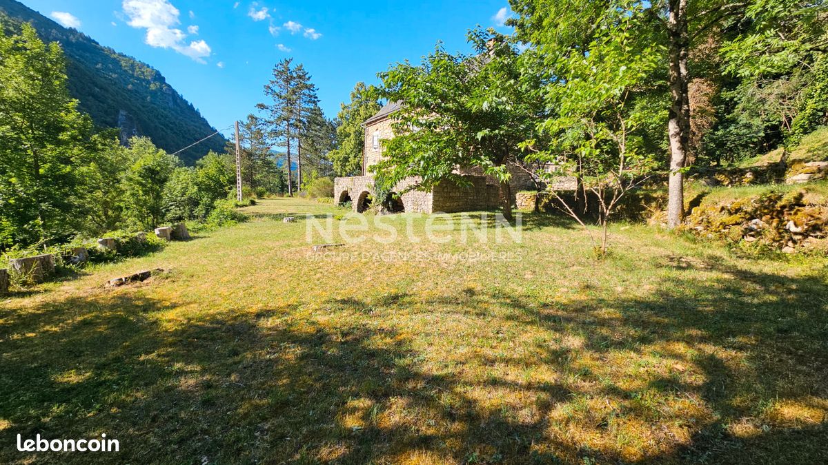 Maison 10 pièces 185 m² · à Gorges du Tarn Causses · 185 m² · 550 000 €